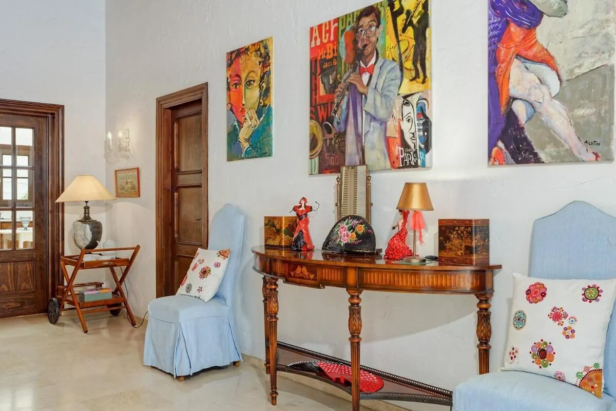 Casa Cumbre - 3 Bedroom Holiday Villa Marbella 0*,  Spain