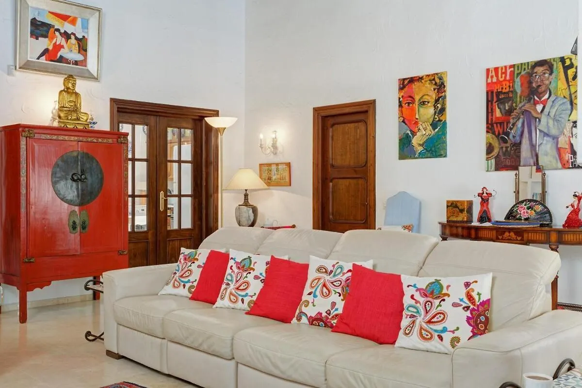 Casa Cumbre - 3 Bedroom Holiday Villa Marbella
