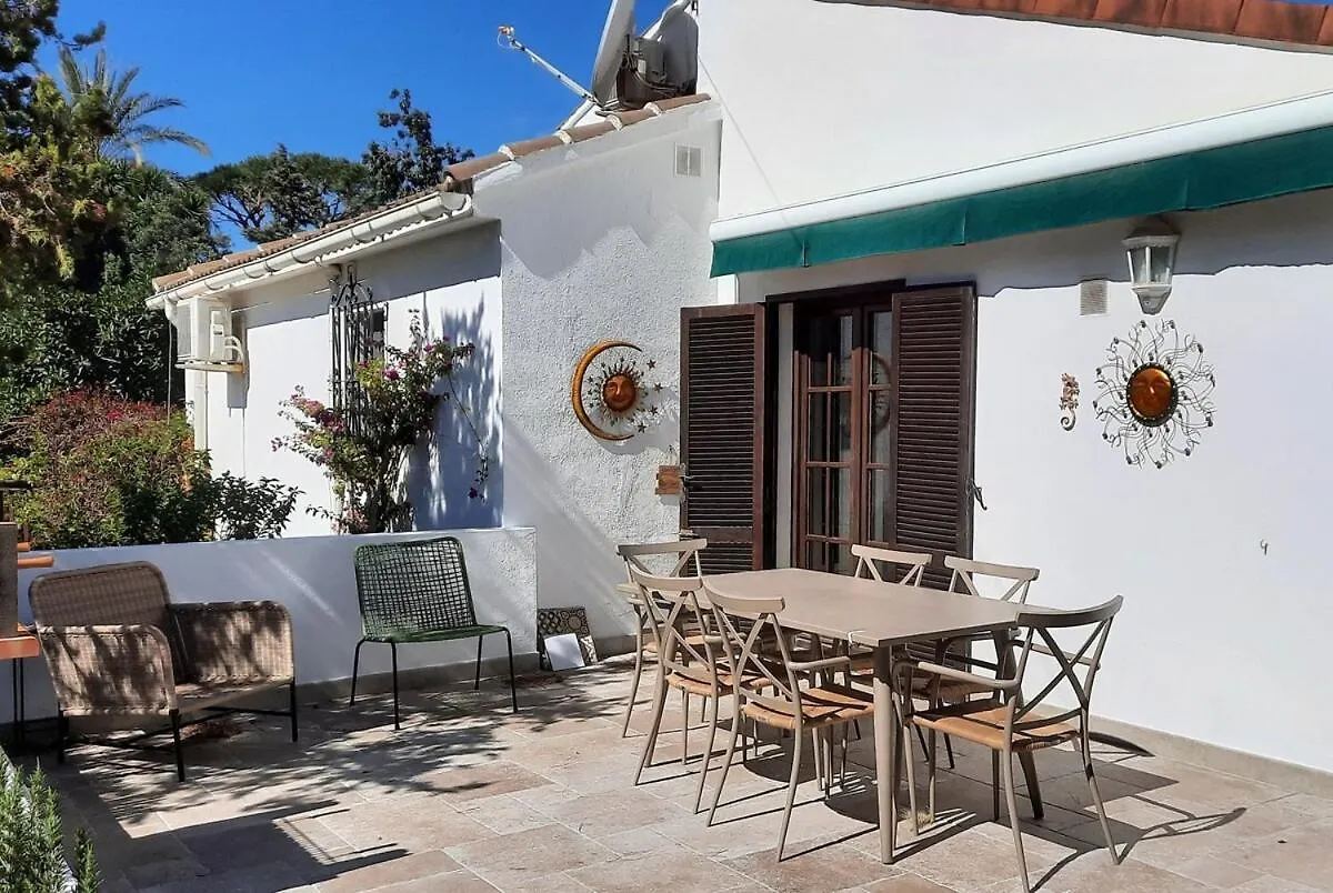 Casa Cumbre - 3 Bedroom Holiday Villa Marbella